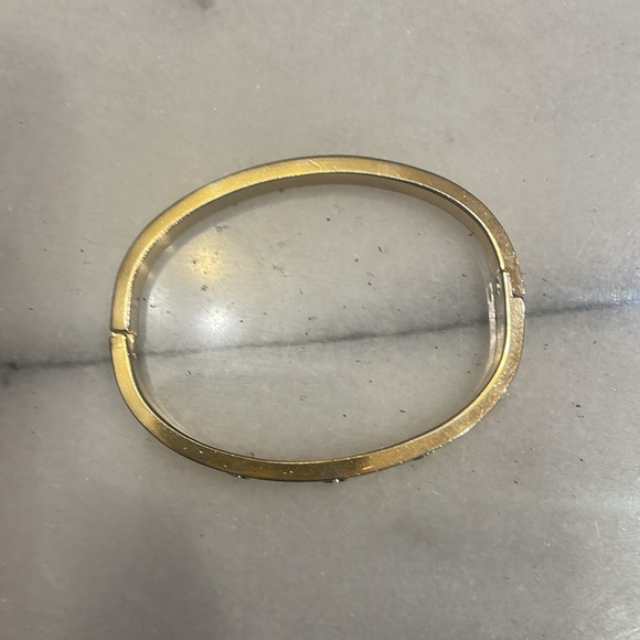 Screw Motif Hinged Bracelet - Picture 3 of 4